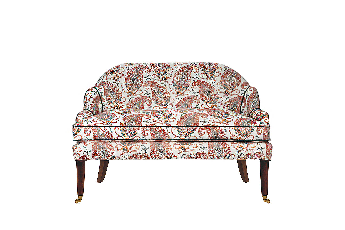 David Seyfried Editor's Grand sofa scallop in paisley fabric