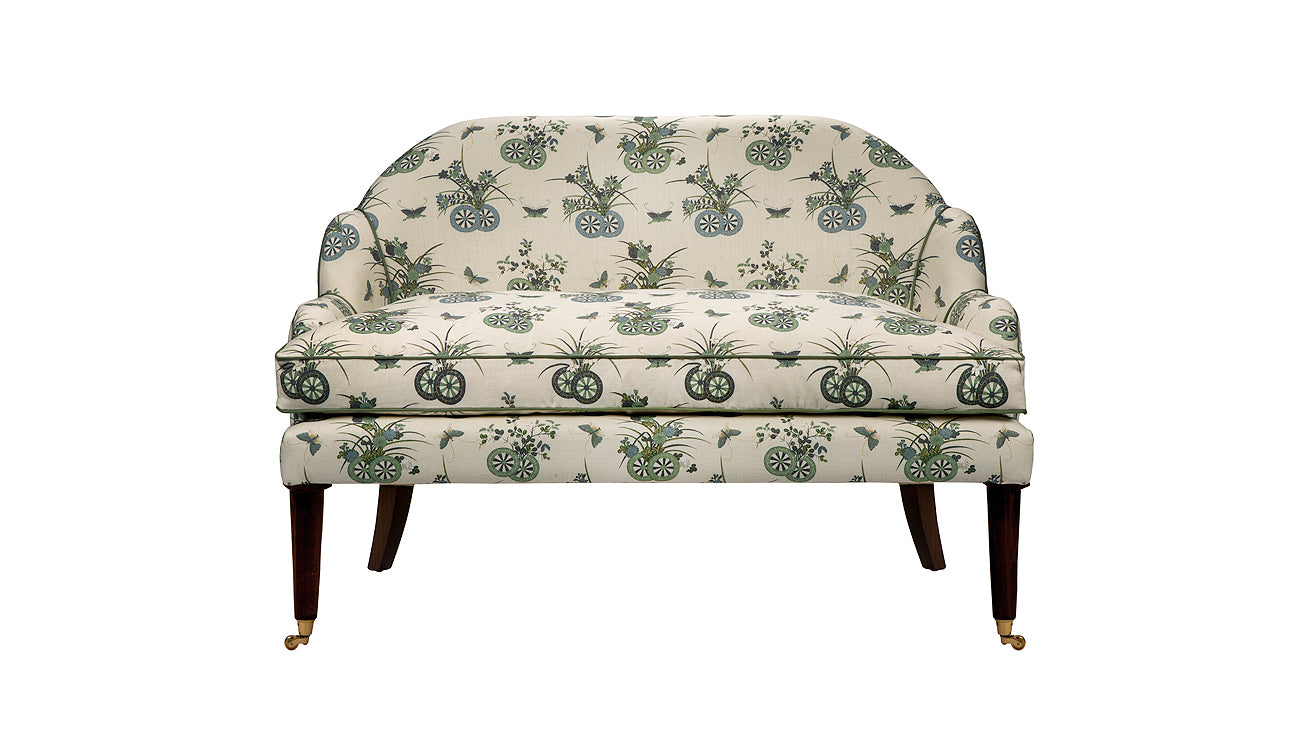 David Seyfried Editor's Grand sofa scallop